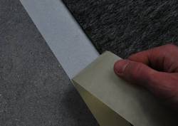 BlueDolphin kétoldalas ragasztó szalag használata.